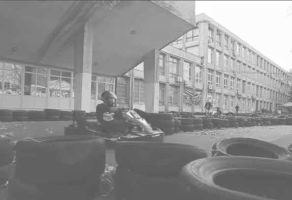 img09